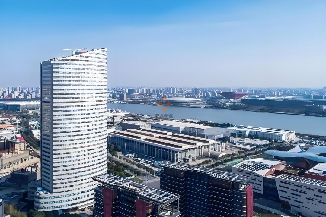 黃浦 豐盛創(chuàng)建大廈 150平米 簡裝