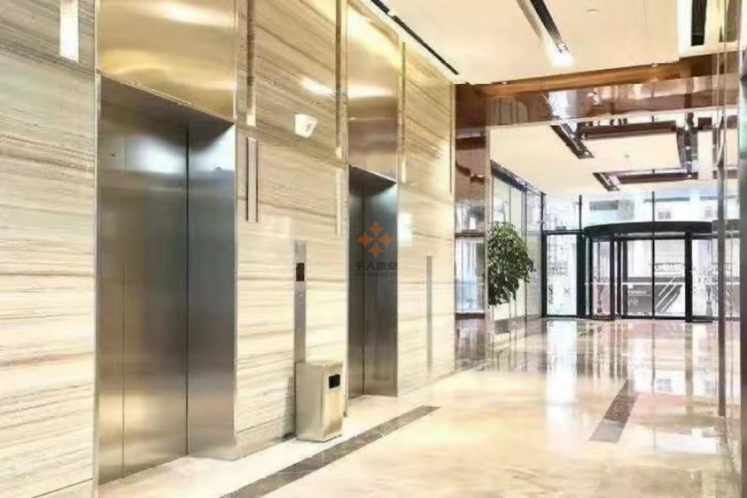虹橋麗寶廣場(chǎng)